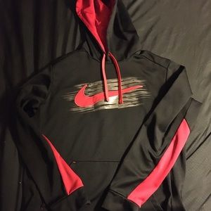 Nike Therma-Fit Hoodie